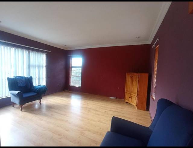 2 BEDROOM CLUSTER FOR SALE IN HELDERKRUIN